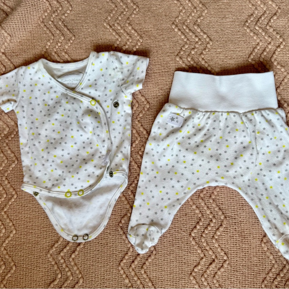 Seraphine gender neutral organic cotton baby outfit 0-1 month